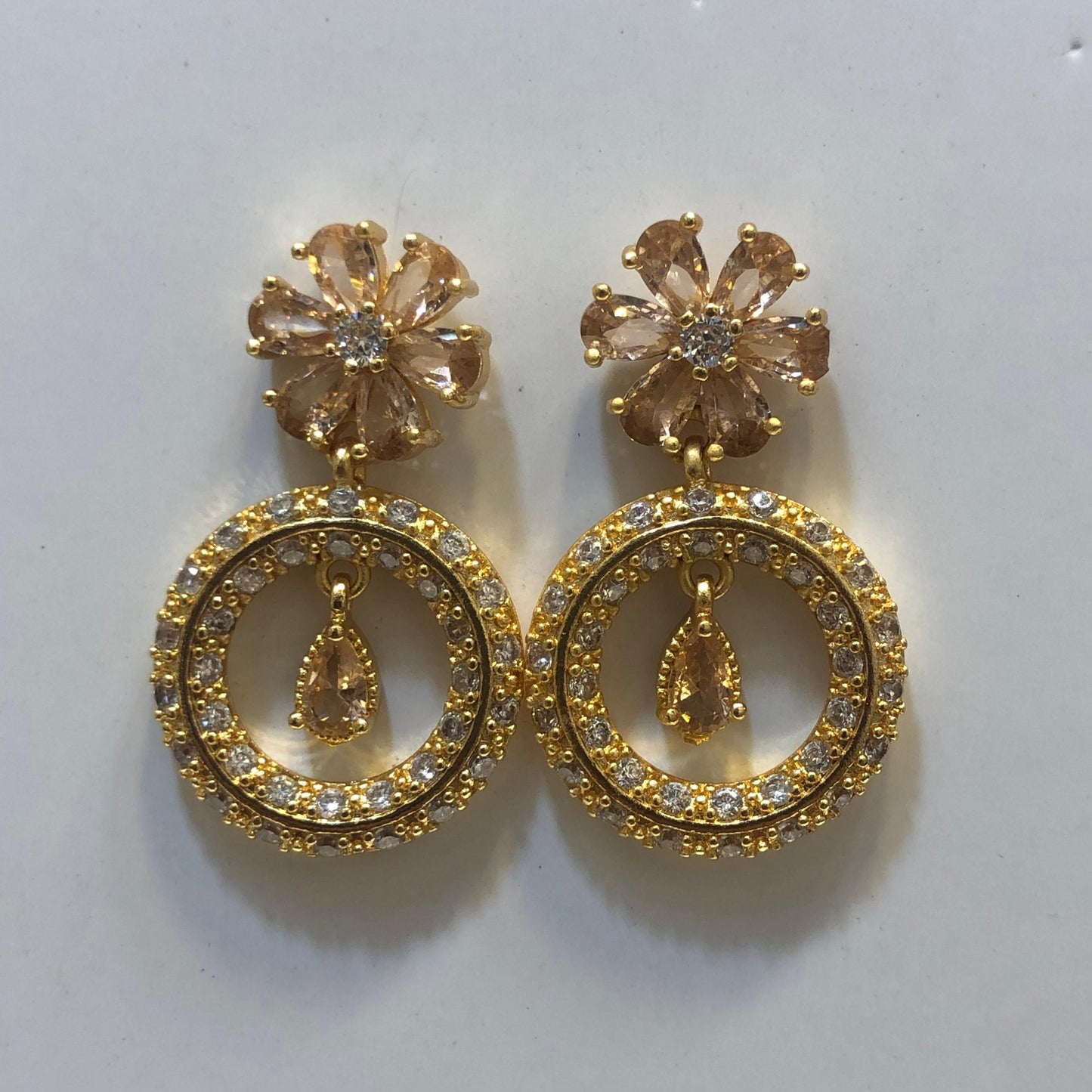 Zircon tops flower LUX