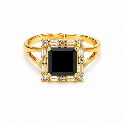 Adjustablen ring with a black ZIRCONIA gemstone and zircons accents on a white background